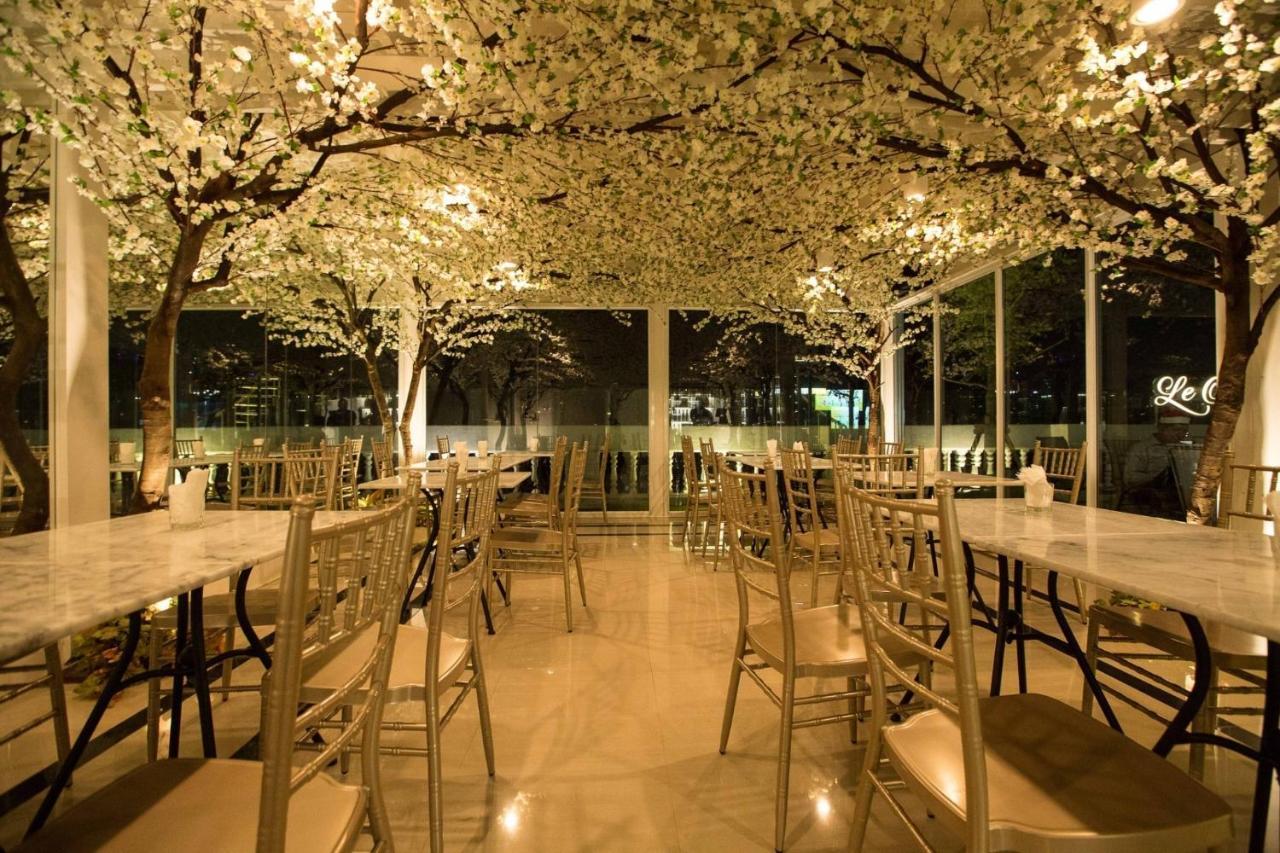 Le Paradis Bangkok Exterior photo